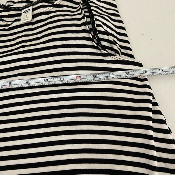 Old Navy Fit and Flare Stripe Sleeveless Dress - Picture 4 of 4